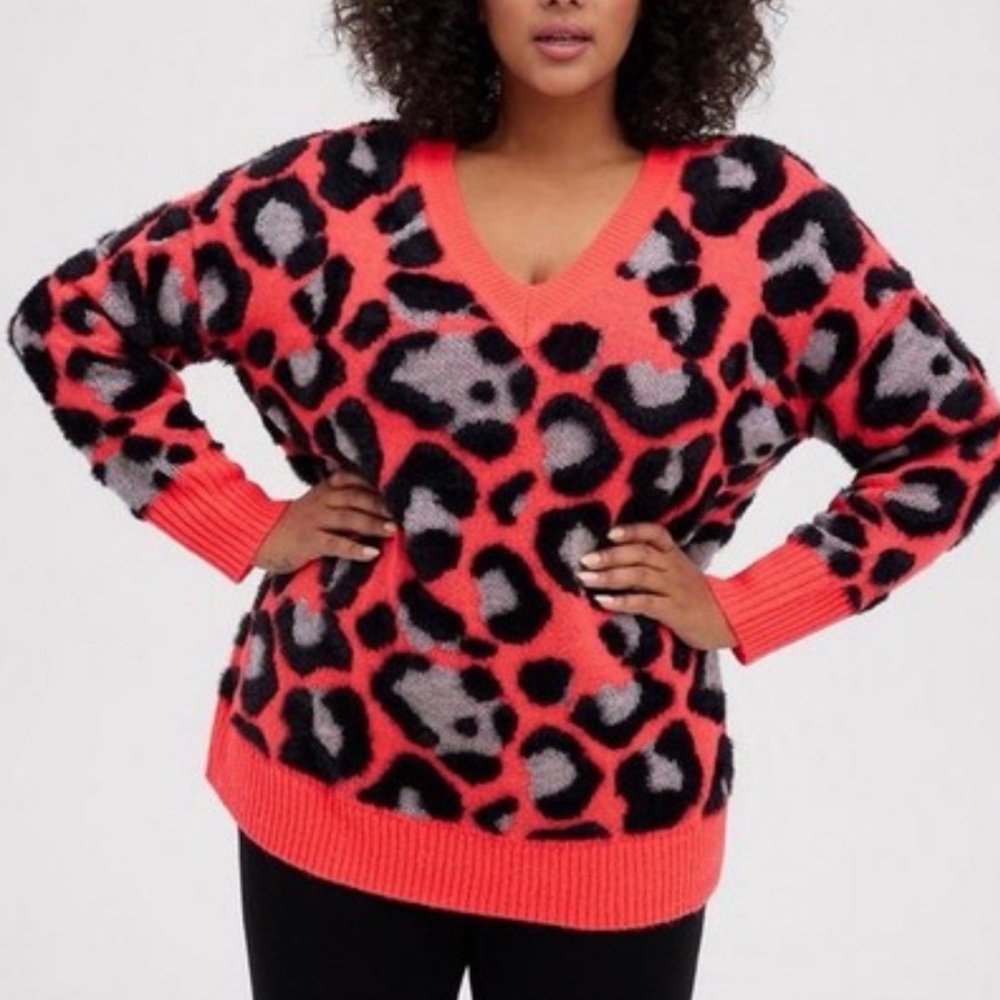 Torrid Leopard Print Sweater Size 1X Fuzzy Soft‎ Stretchy Plus Size